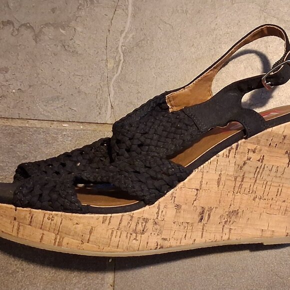 Cute wedge sandals - Picture 1 of 2